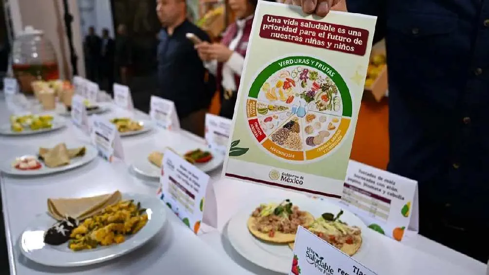 En cambio, sí se podrán vender alimentos saludables para los estudiantes/X