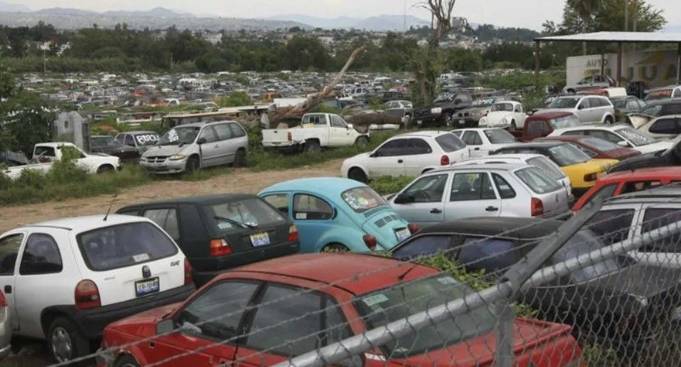 Más de 100 autos y 16 motos serán subastadas / Redes Sociales