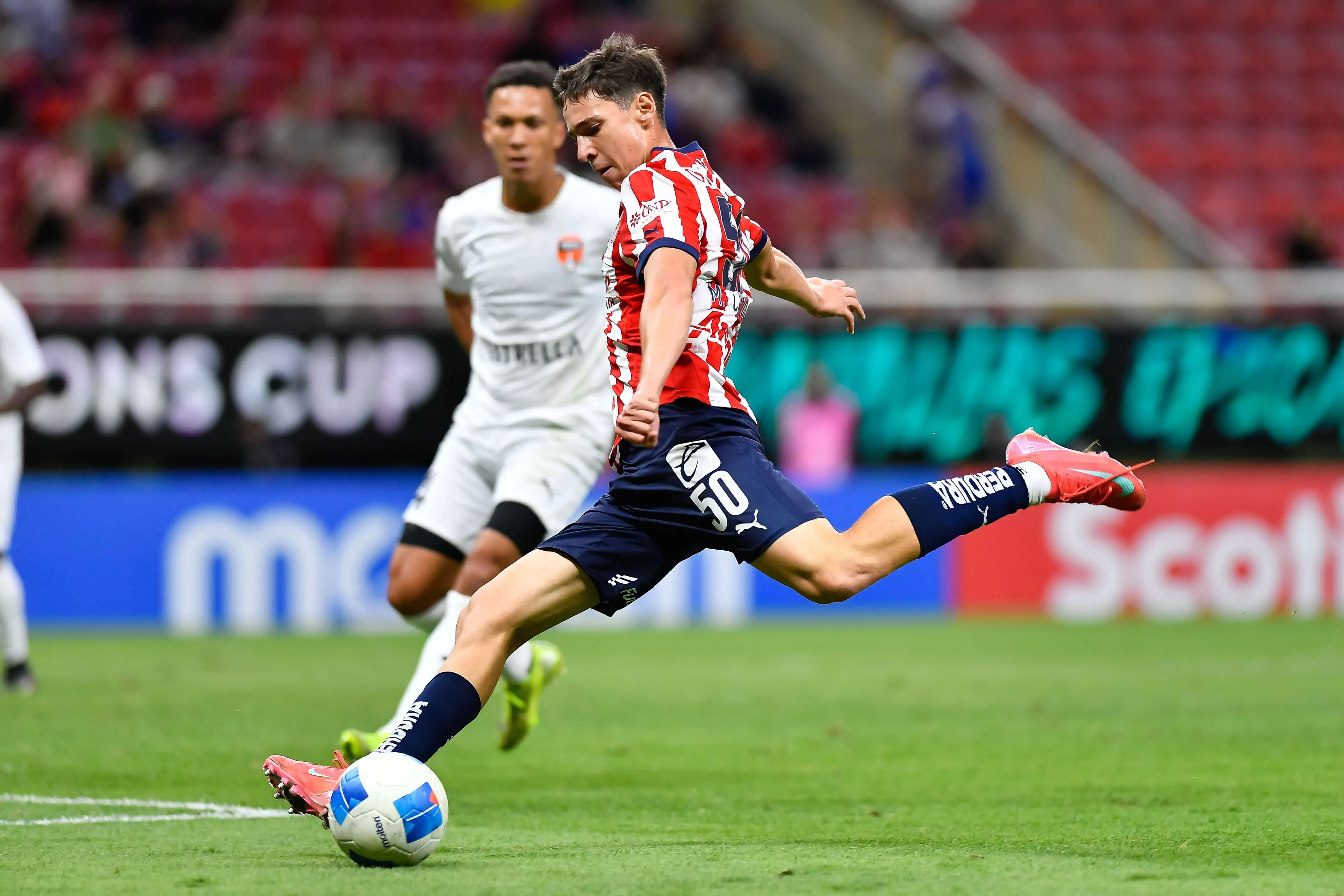 Chivas enfrentado al Cibao | MEXSPORT