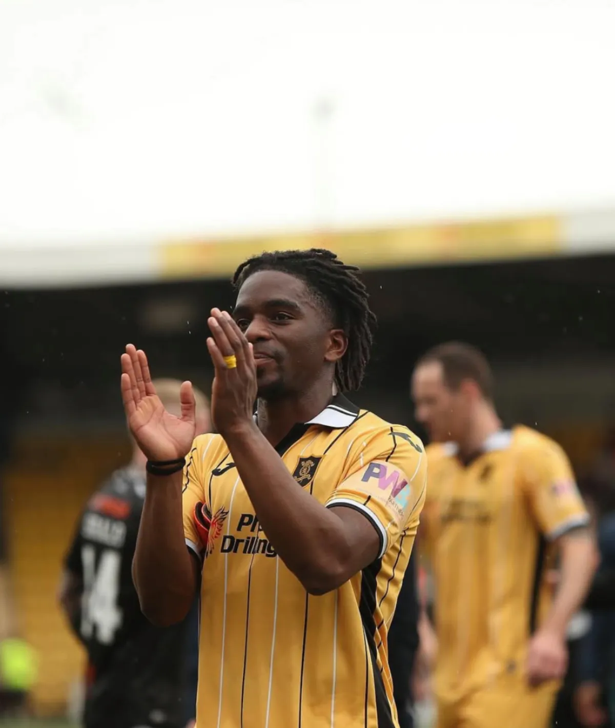 Omeanga | @ stephane.omeanga