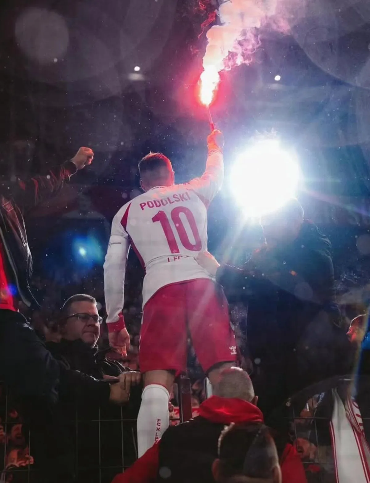 Podolski | @lukaspodolski