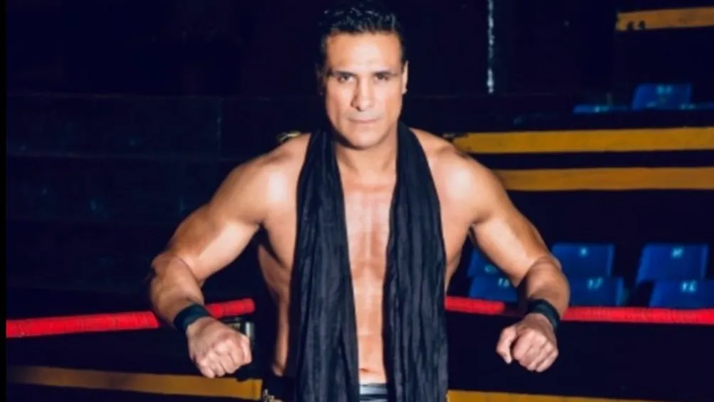 Alberto 'El Patrón' es una leyenda de la lucha | X