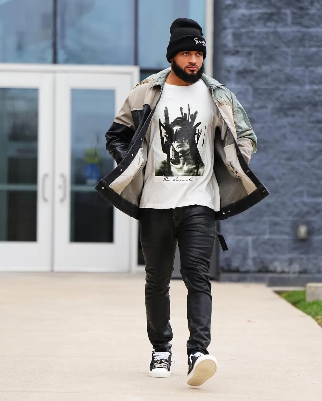 Los Jags no le encontraron cupo a Davis