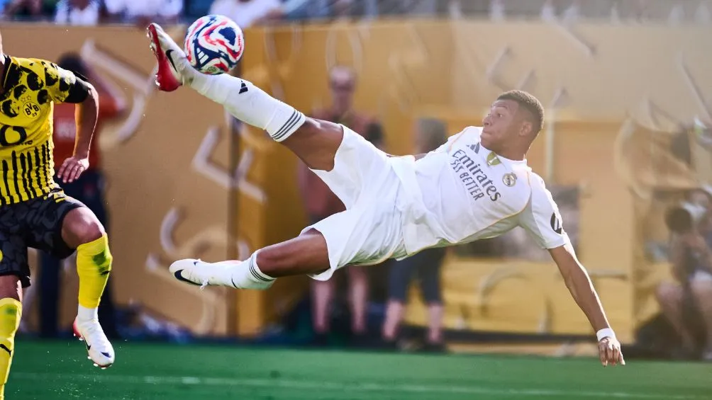 Real Madrid se enfrentará al PSG en las semis | AP