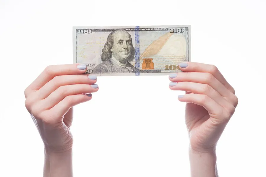 Revisa día a día el tipo de cambio de las divisas / FREEPIK