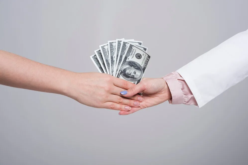 Revisa día a día el tipo de cambio de las divisas / FREEPIK