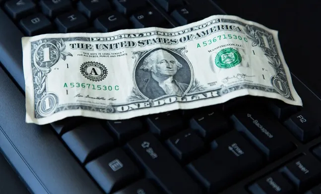 Revisa día a día el tipo de cambio de las divisas / FREEPIK