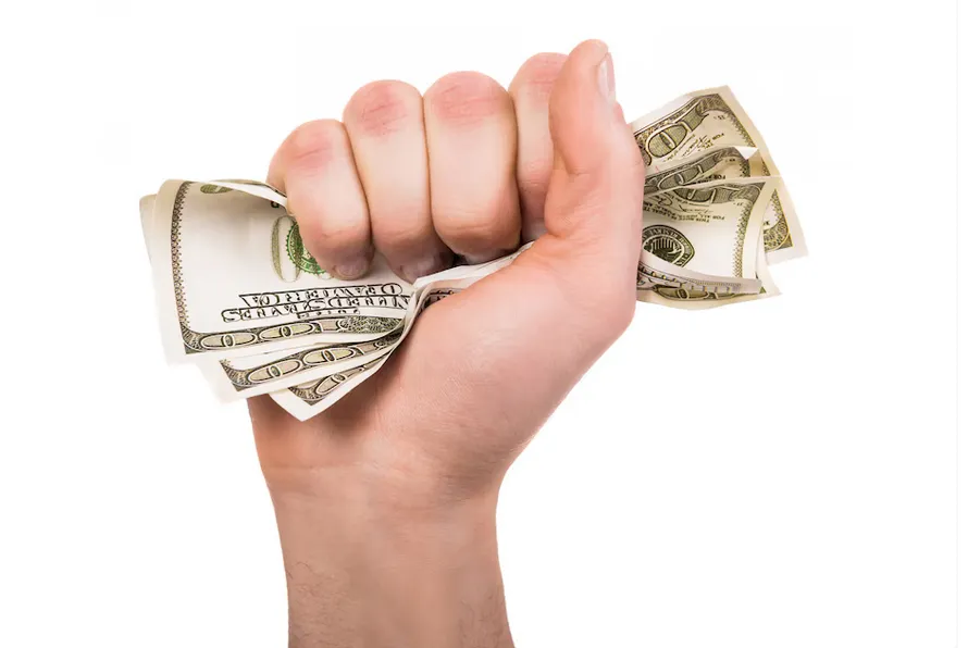 El peso se mantiene estable ya que no hay grandes cambios en el mercado bursatil / FREEPIK