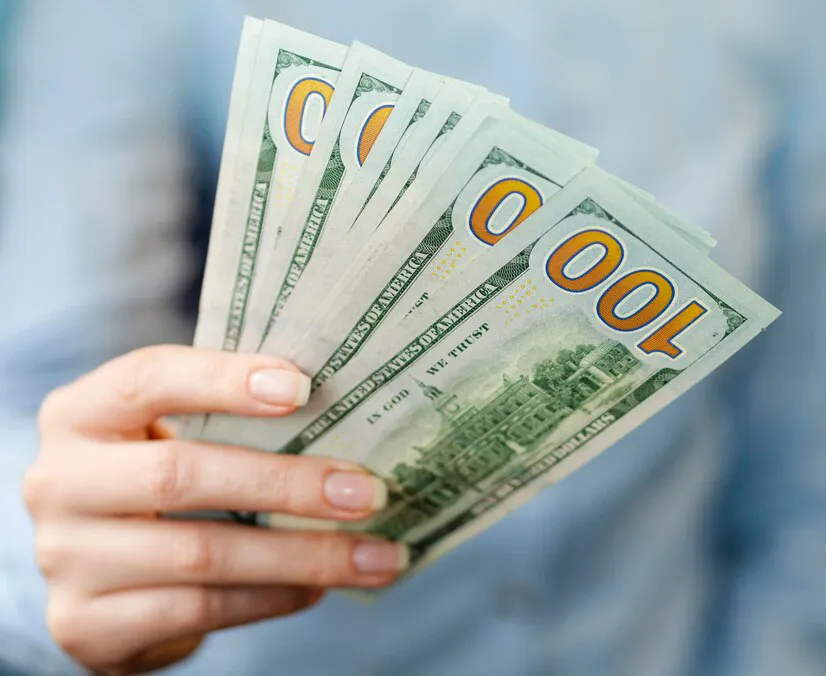 El peso se mantiene estable ya que no hay grandes cambios en el mercado bursatil / FREEPIK