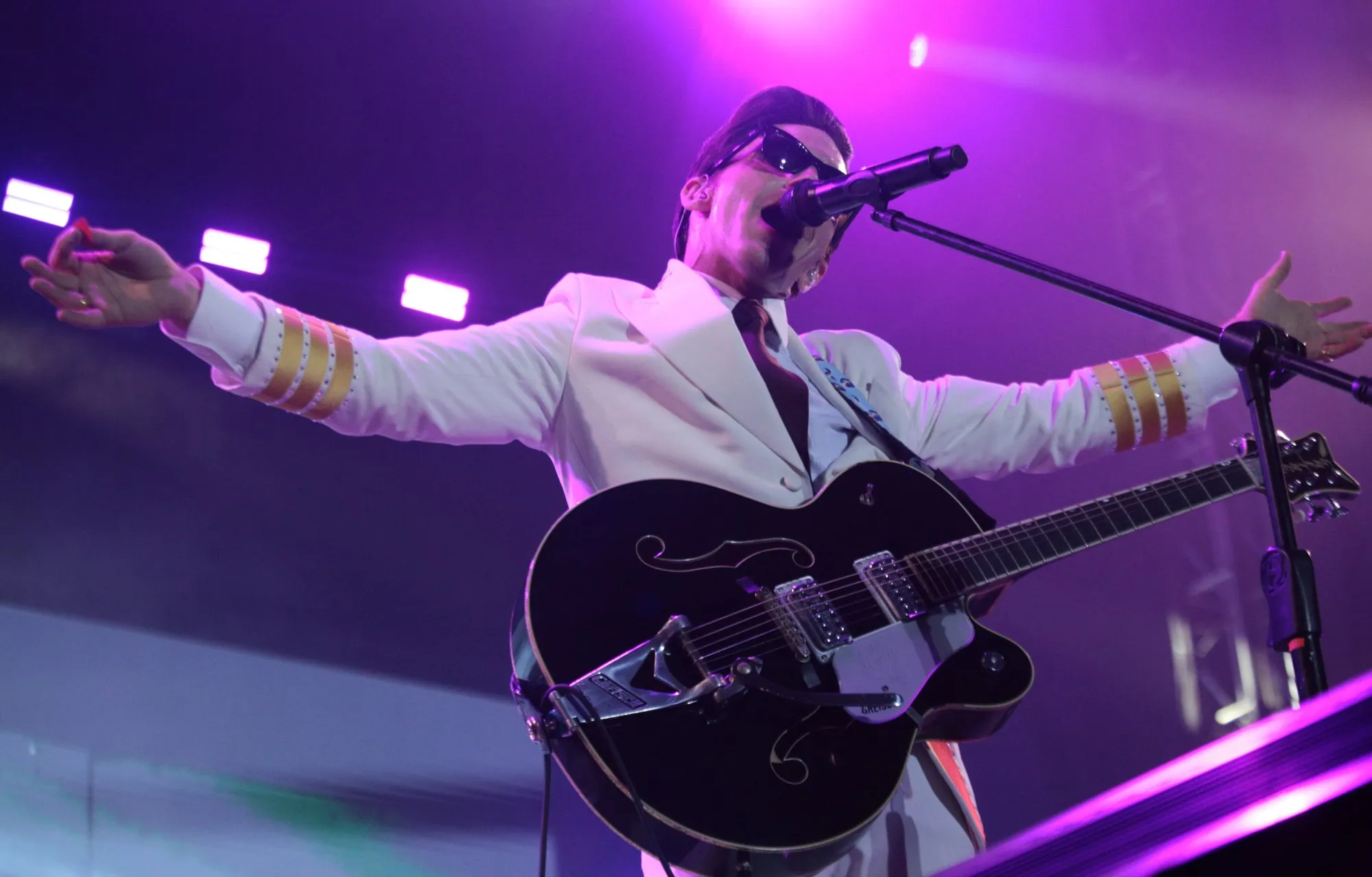 El también actor terminó su show en medio de aplausos y gritos de los fans / Redes Sociales