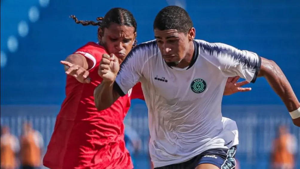 Ícaro en su paso por el futbol brasileño | @iicaro_007