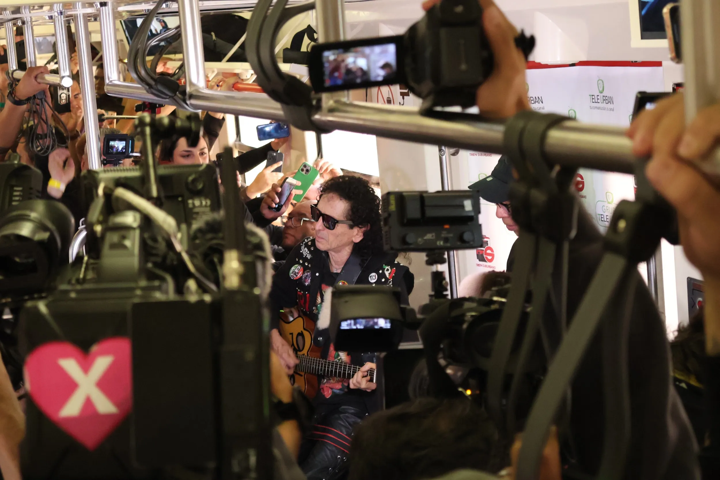 Los mejores éxitos de El TRI sonaron durante las siete estaciones del recorrrido / Jorge Reyes