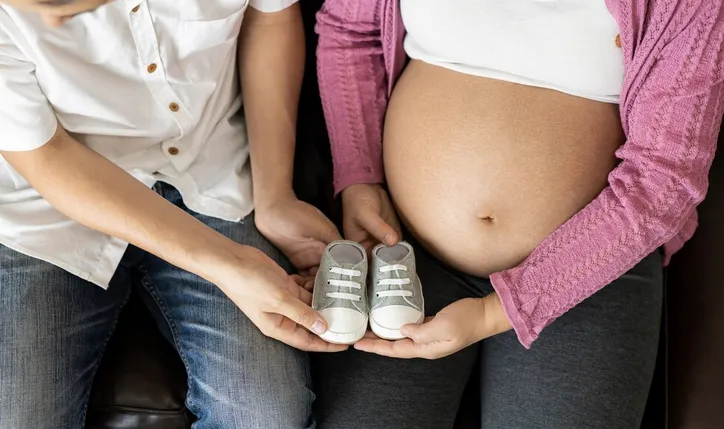 Los embarazos en menores de edad bajaron considerablemente / FREEPIK