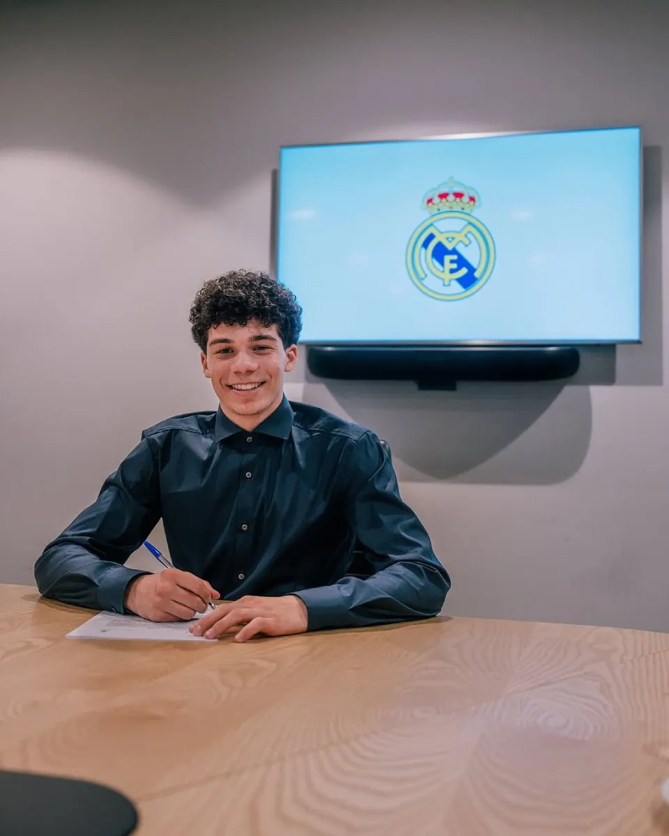 El delantero es una de las jóvenes promesas de los Merengues