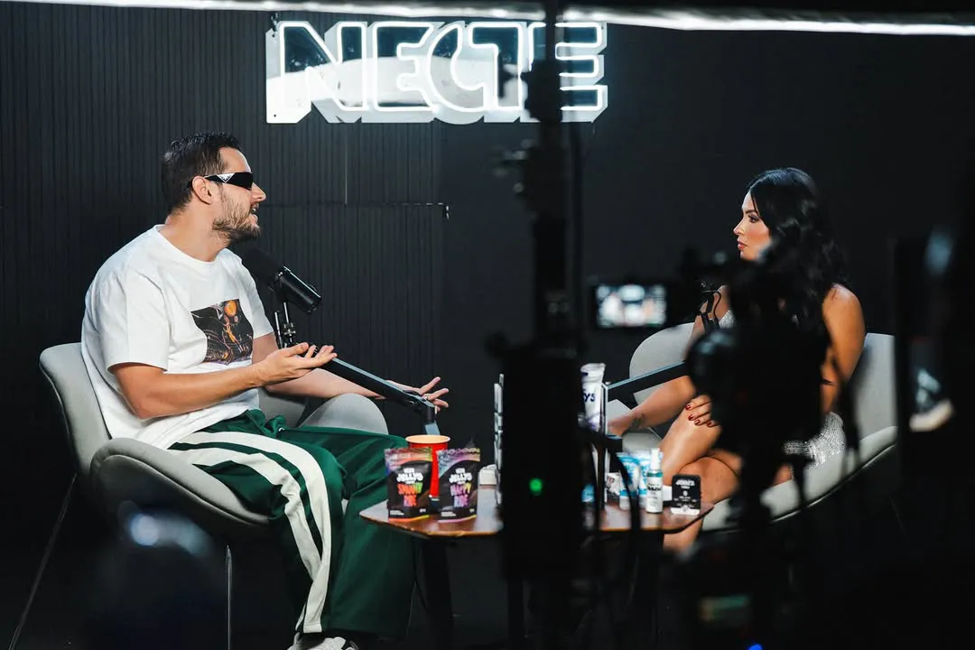 Adrián Marcelo invitó a Fabiola Martínez a su programa / Especial