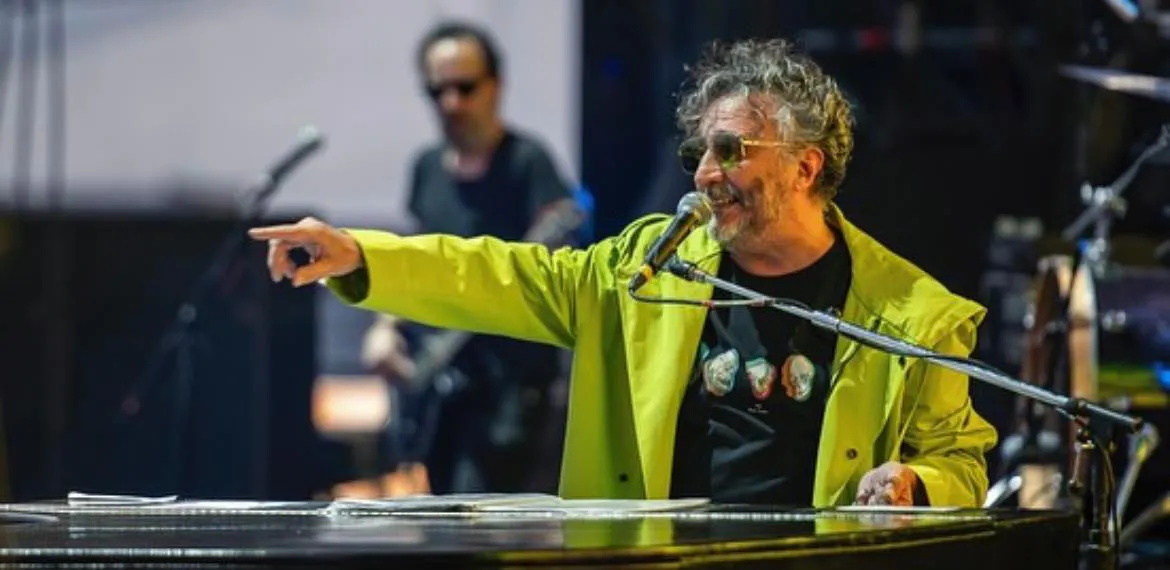 Fito Páez subirá al escenario a las 20:00 horas / FB: @fitopaez