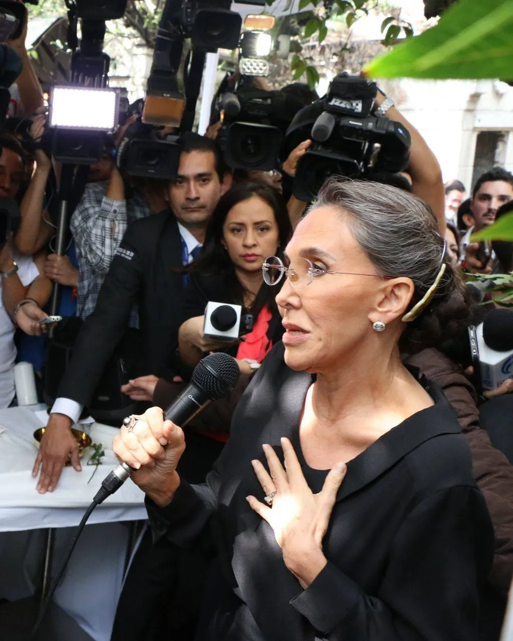 Florinda Meza reclama que no están diciendo la verdad en la serie de Chespirito / Redes Sociales