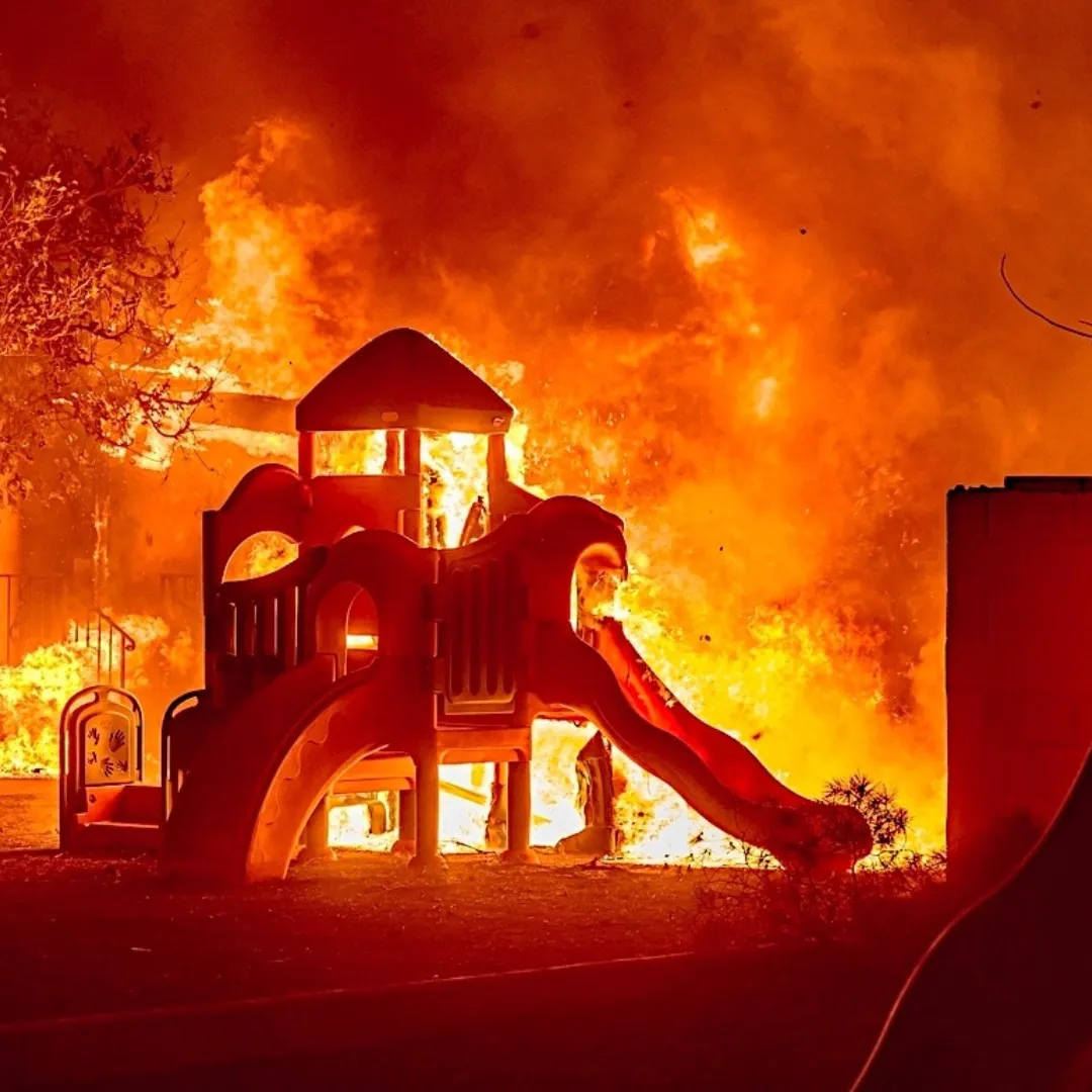 Desde el pasado martes, los incendios se salieron de control / Redes Sociales