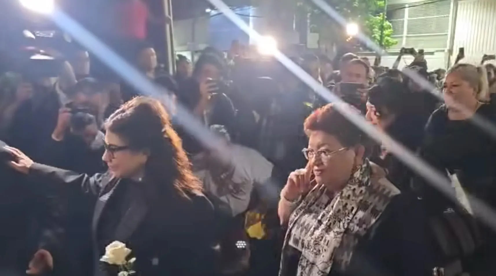 La Jefa de Gobierno entró sin ofrecer palabras a los medios / Redes Sociales