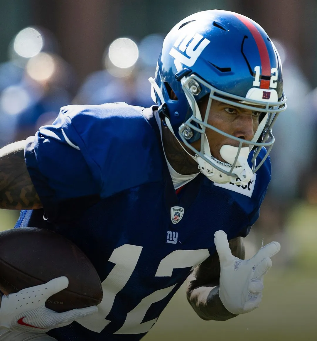 Darren regresa del retiro para jugar con los Dolphins