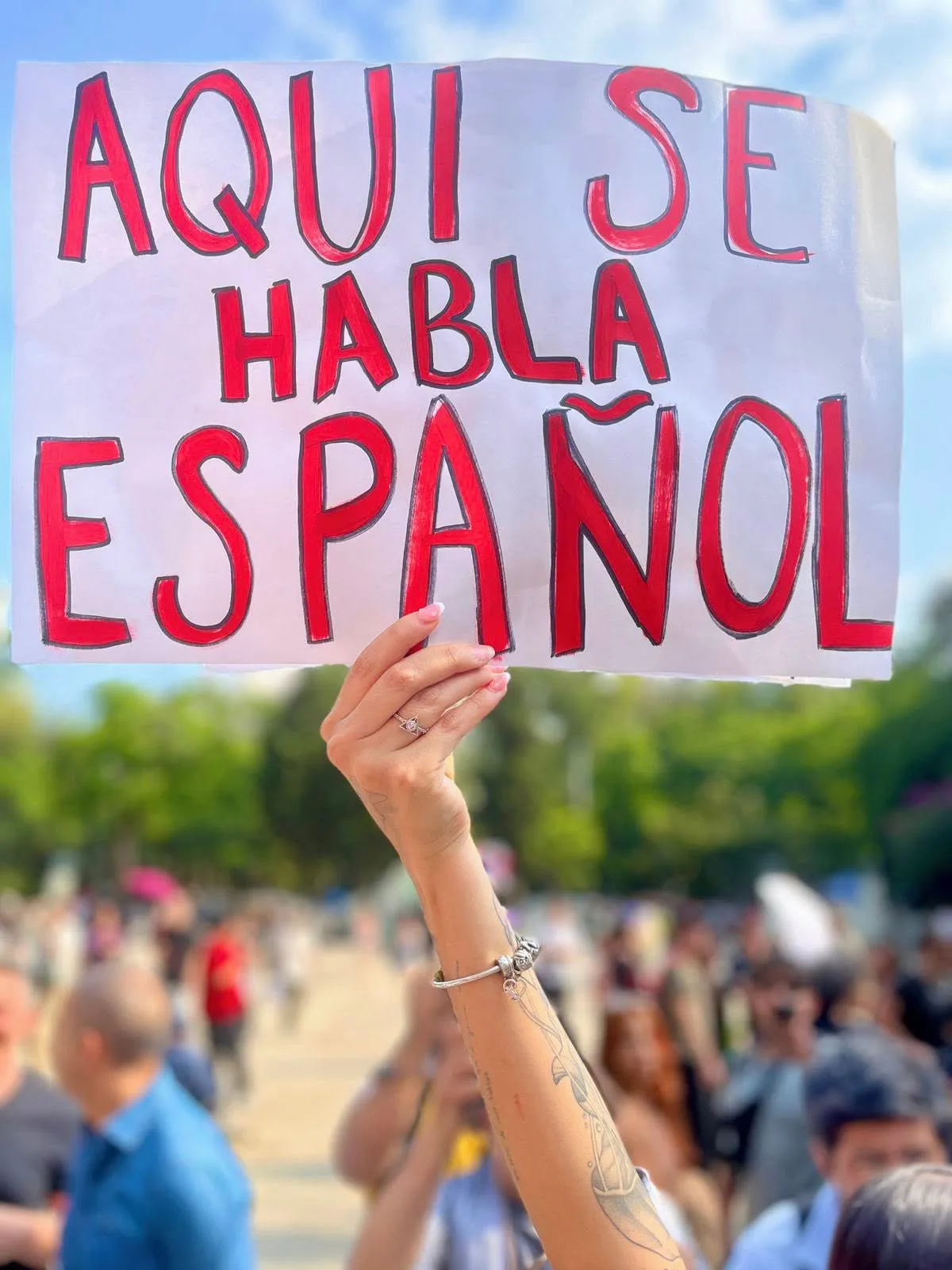 Lo que sería una protesta pacífica, terminó con actos de violencia / Redes Sociales