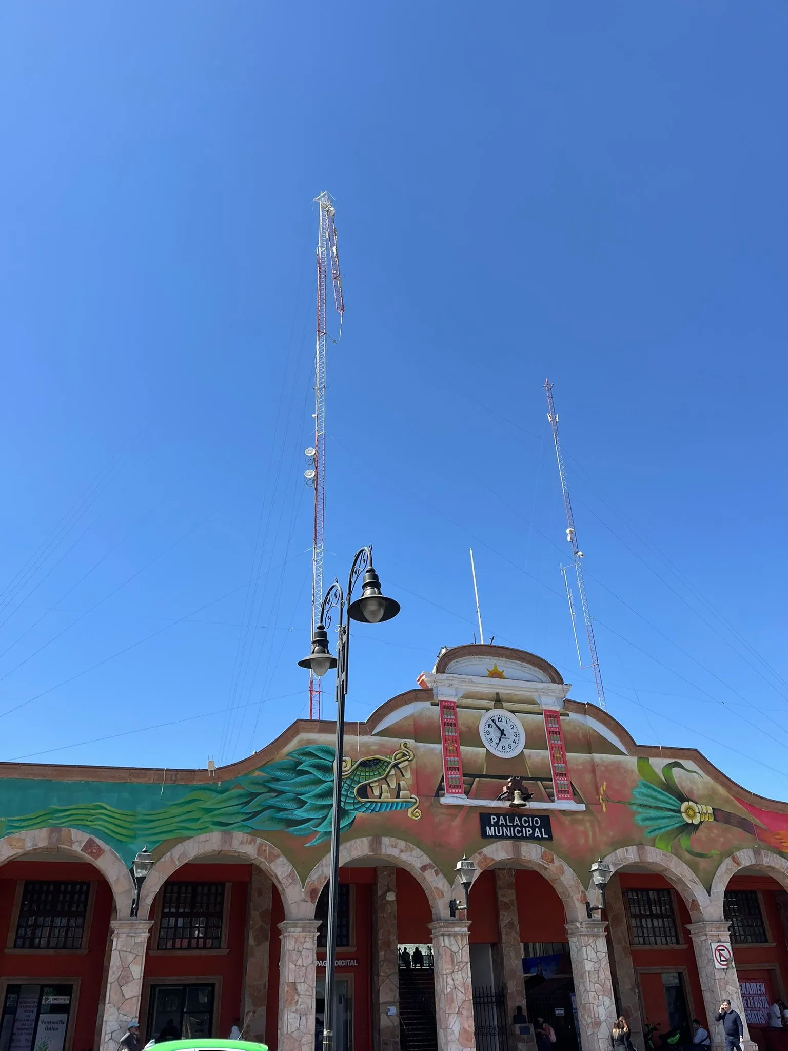 La antena era el enlace del C5 con el C2 / Redes Sociales