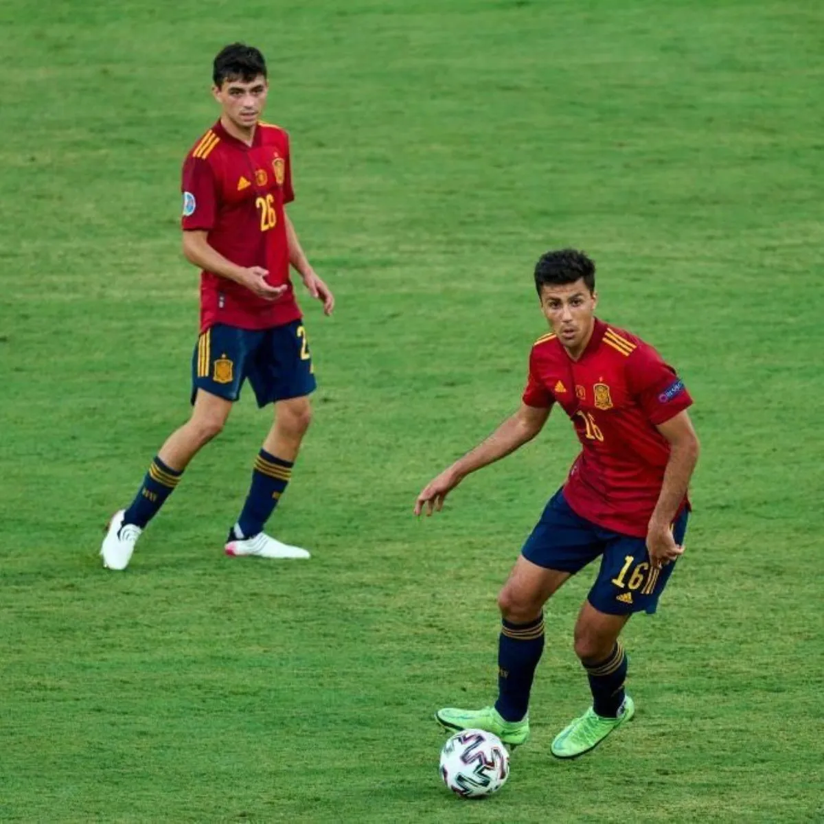 Pedri y Rodri | @ManagingBarca