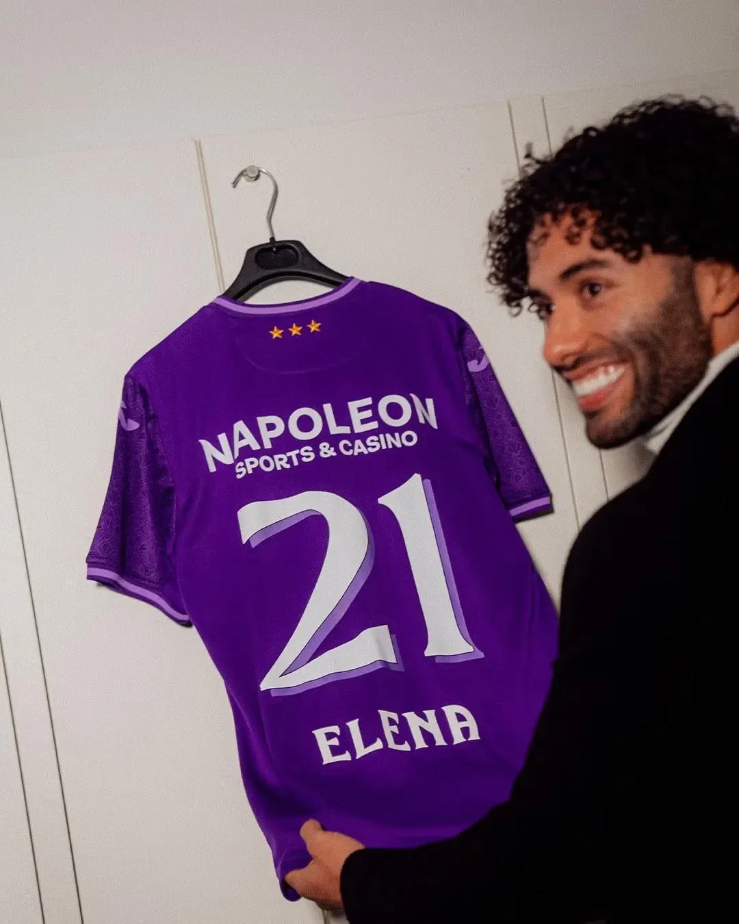 Chino Huerta no jugará en Europa League todavía