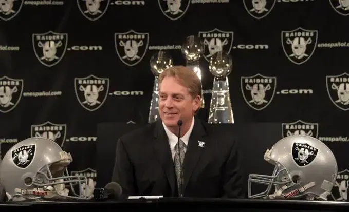 Jack del Río en Raiders