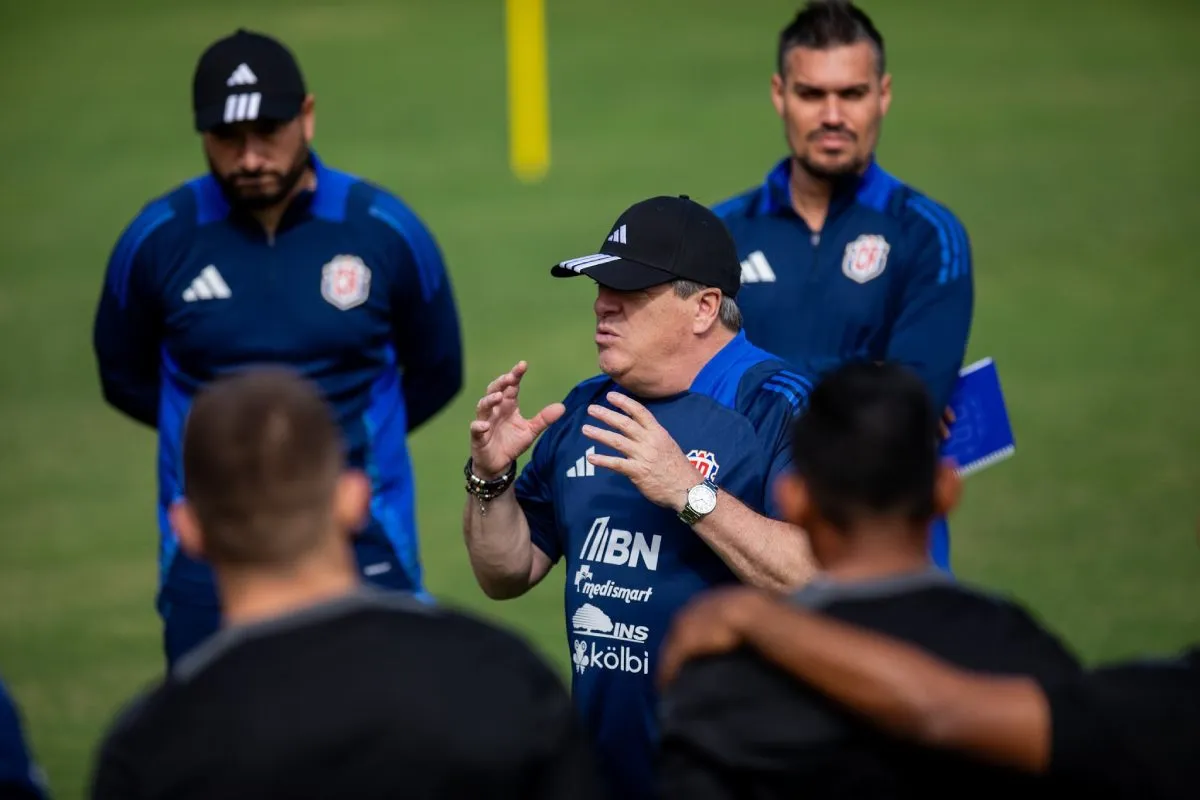 Herrera en entrenamiento con la selección constarricenes