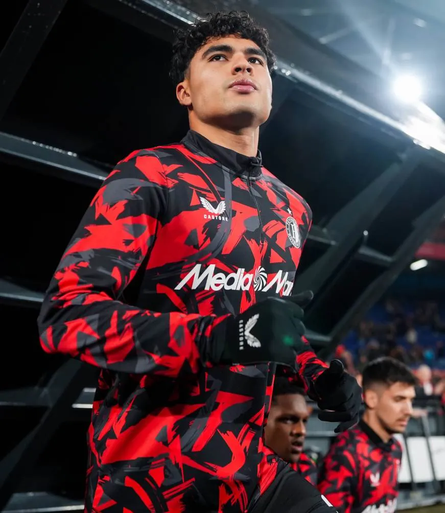 Stephano nuevmaente inició en la banca este sábado