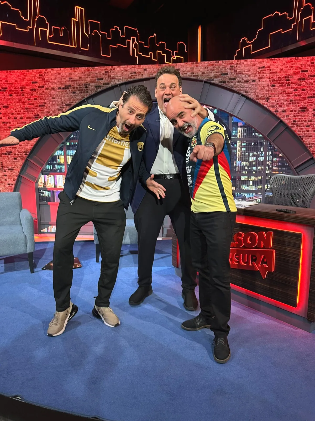 Los tres conductores | @EVIDEGARAY