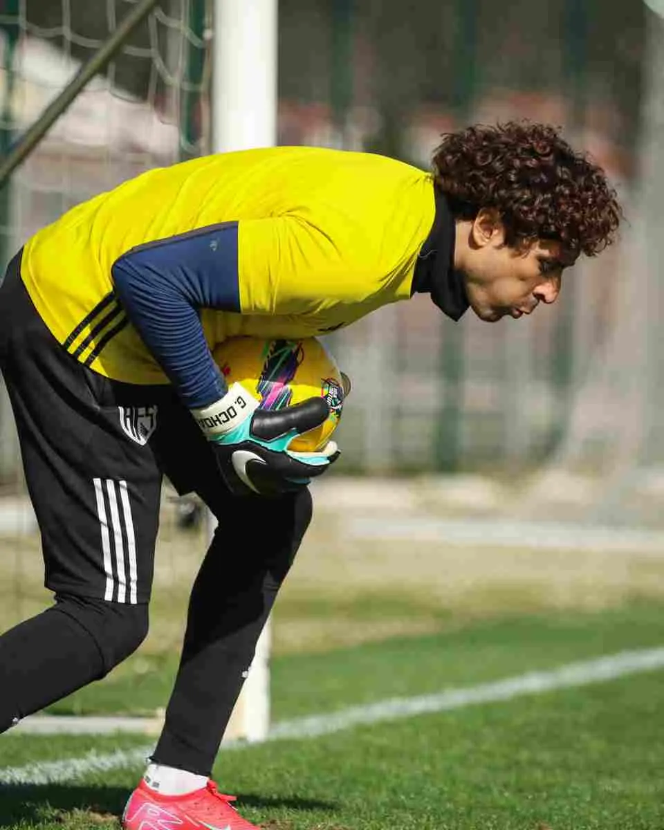 Paco Memo ha recibido muchos goles en Europa