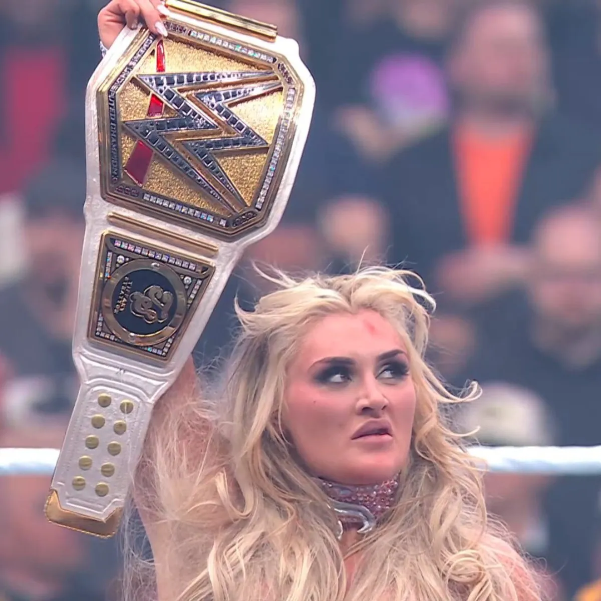 Tiffany Stratton | @AIRGold_