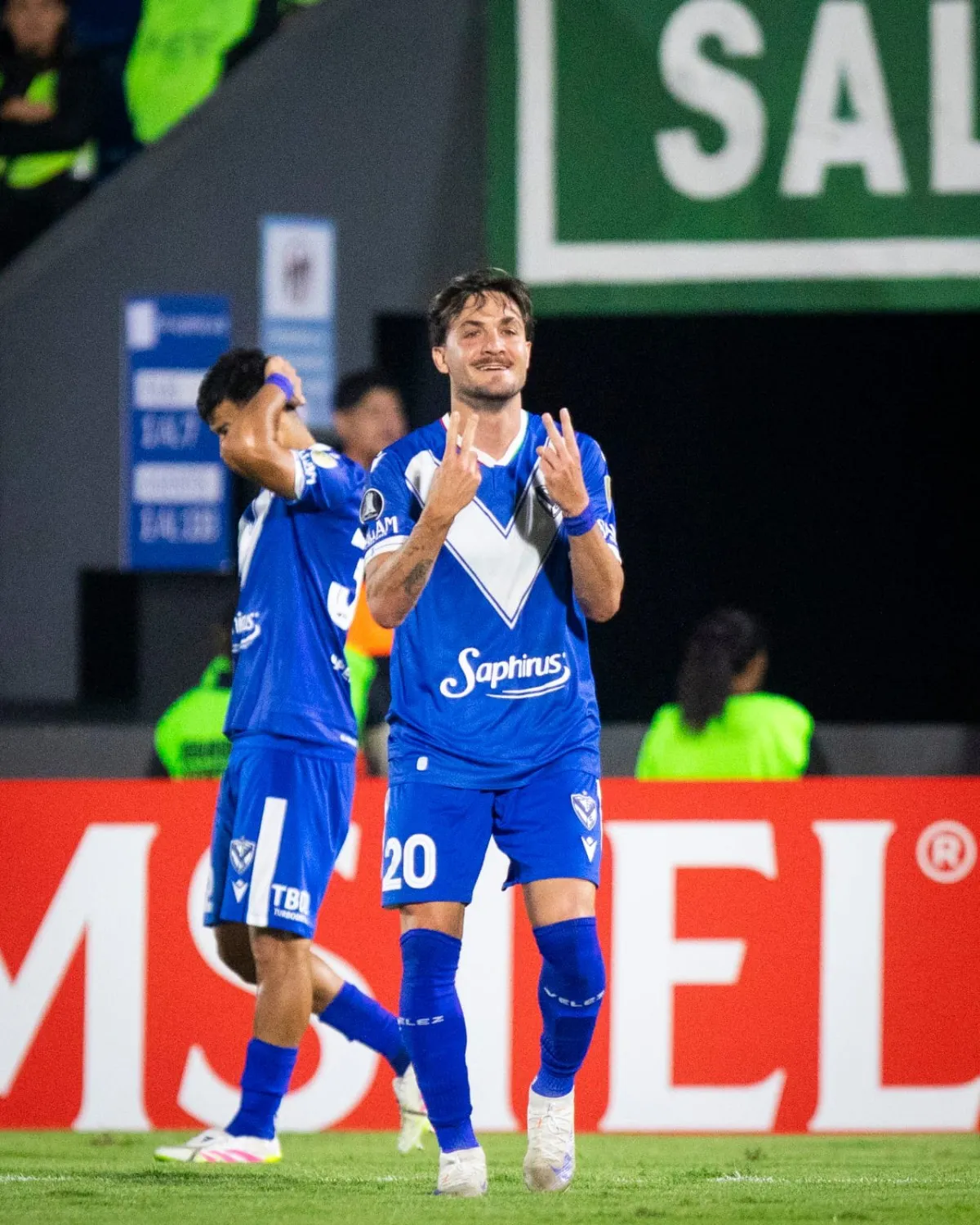 Vélez | @ Velez