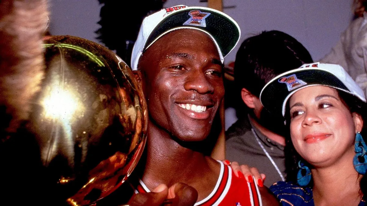Michael Jordan | @vinquezada1