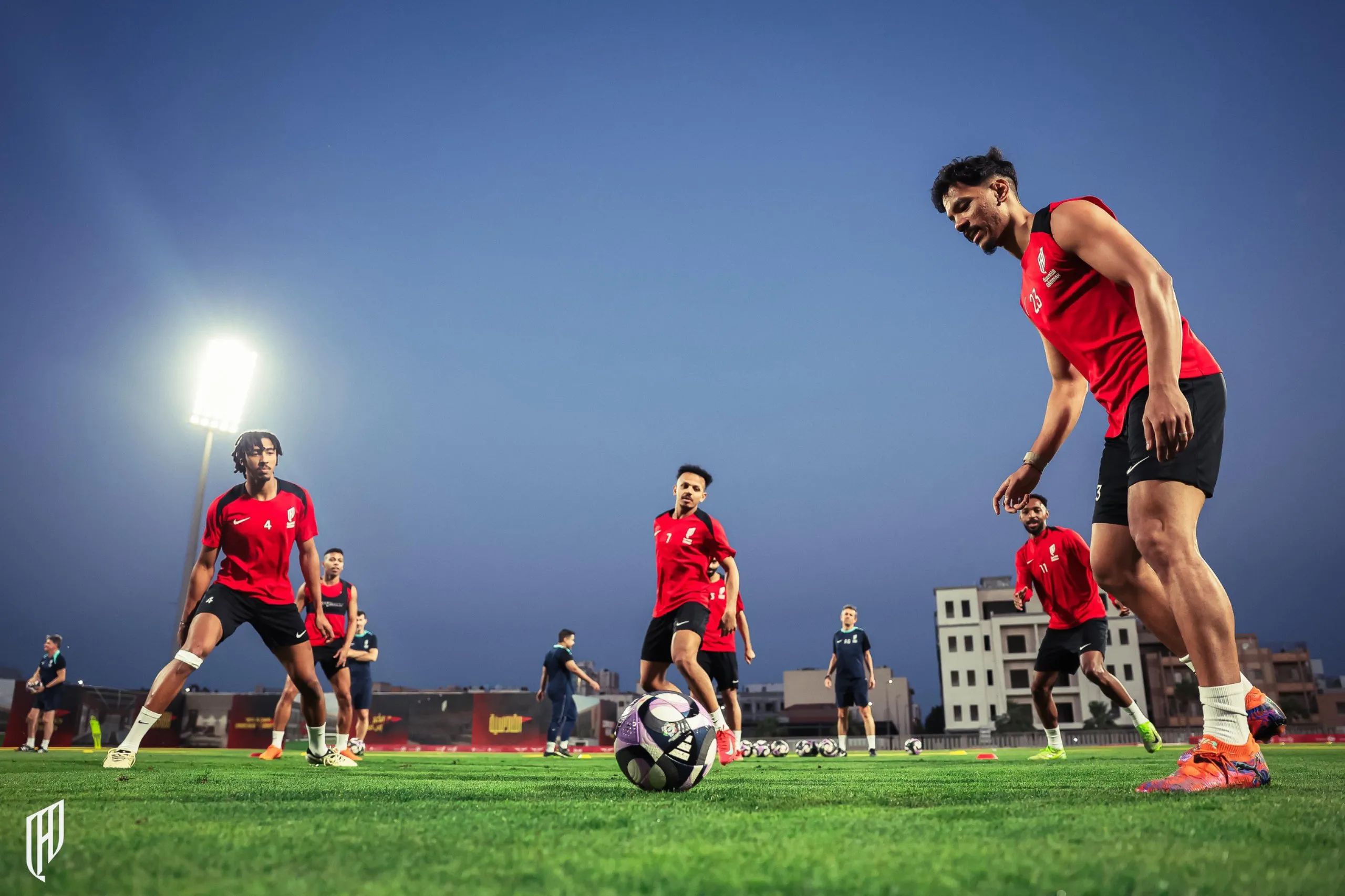 Al-Qadisiya y Al Nassr se enfrentan este viernes