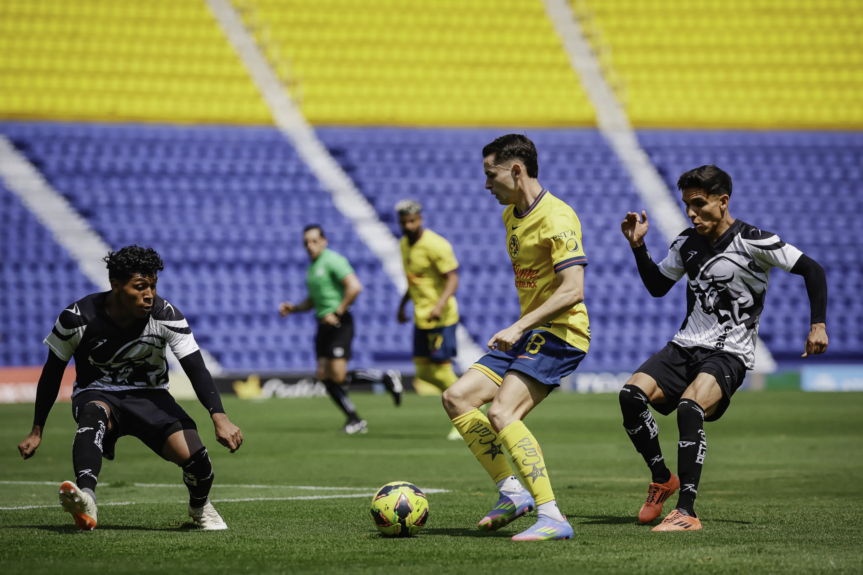 Fue antes del amistoso contra América que se rompió la concentración