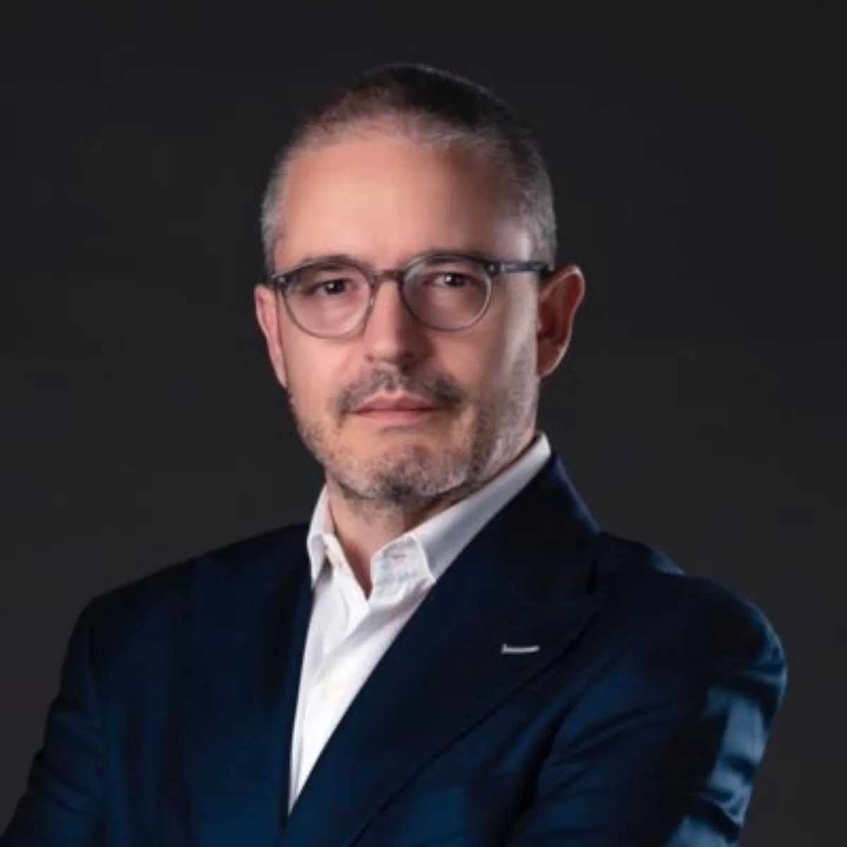 Velázquez de León | @gvlo2008