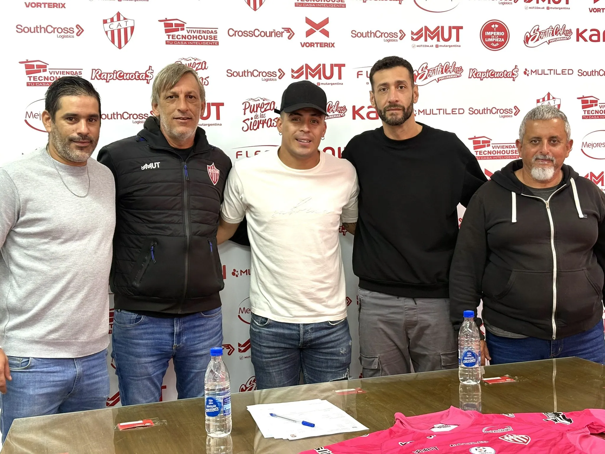 Brian Fernández tendrá una nueva oportunidad en el futbol profesional