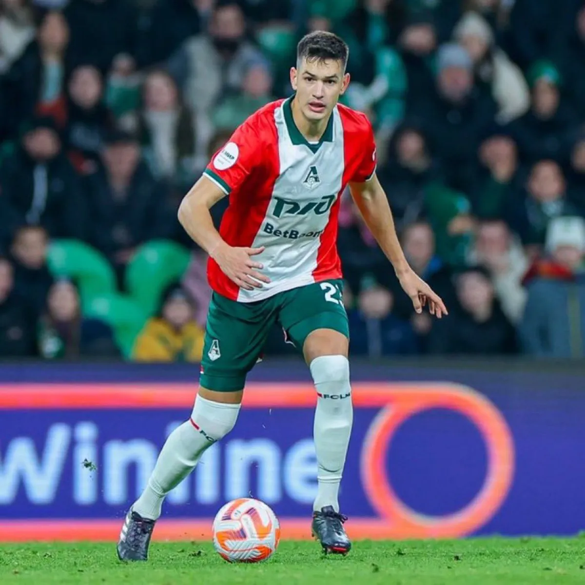 César Montes | @mariofgarciajr