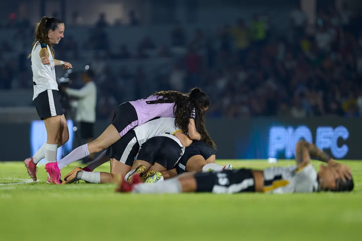 Festejo Pío | @QueensLeague