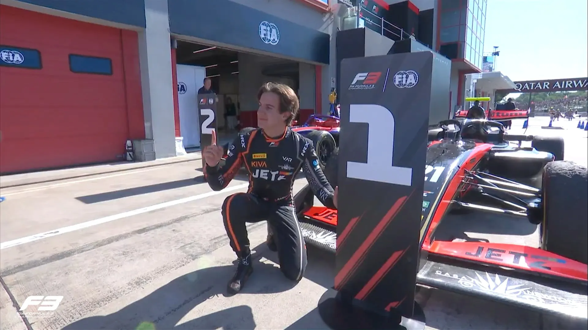 El mexicano se impuso en Imola en una reñida carrera