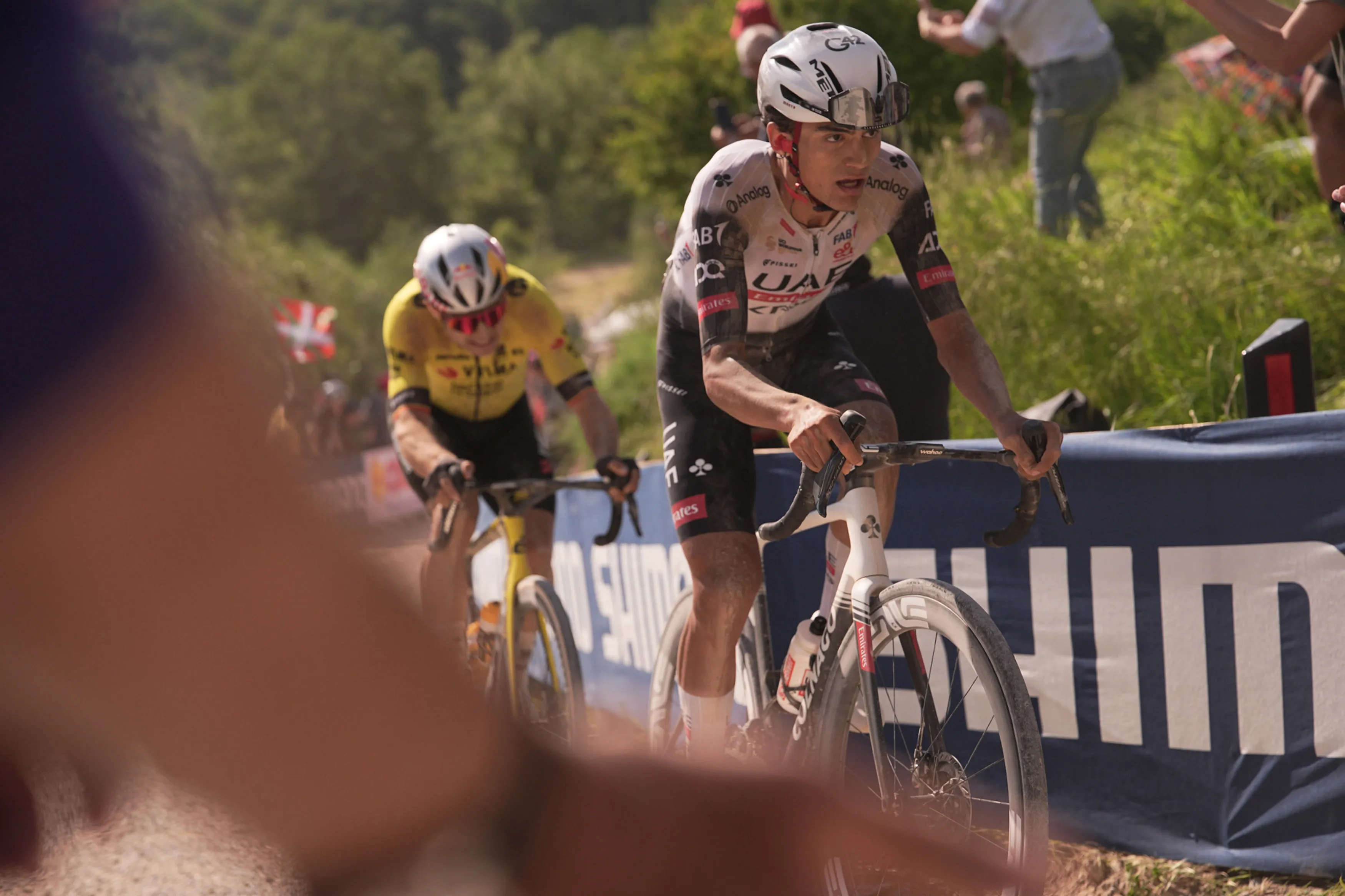 Del Toro es el nuevo líder del giro de Italia