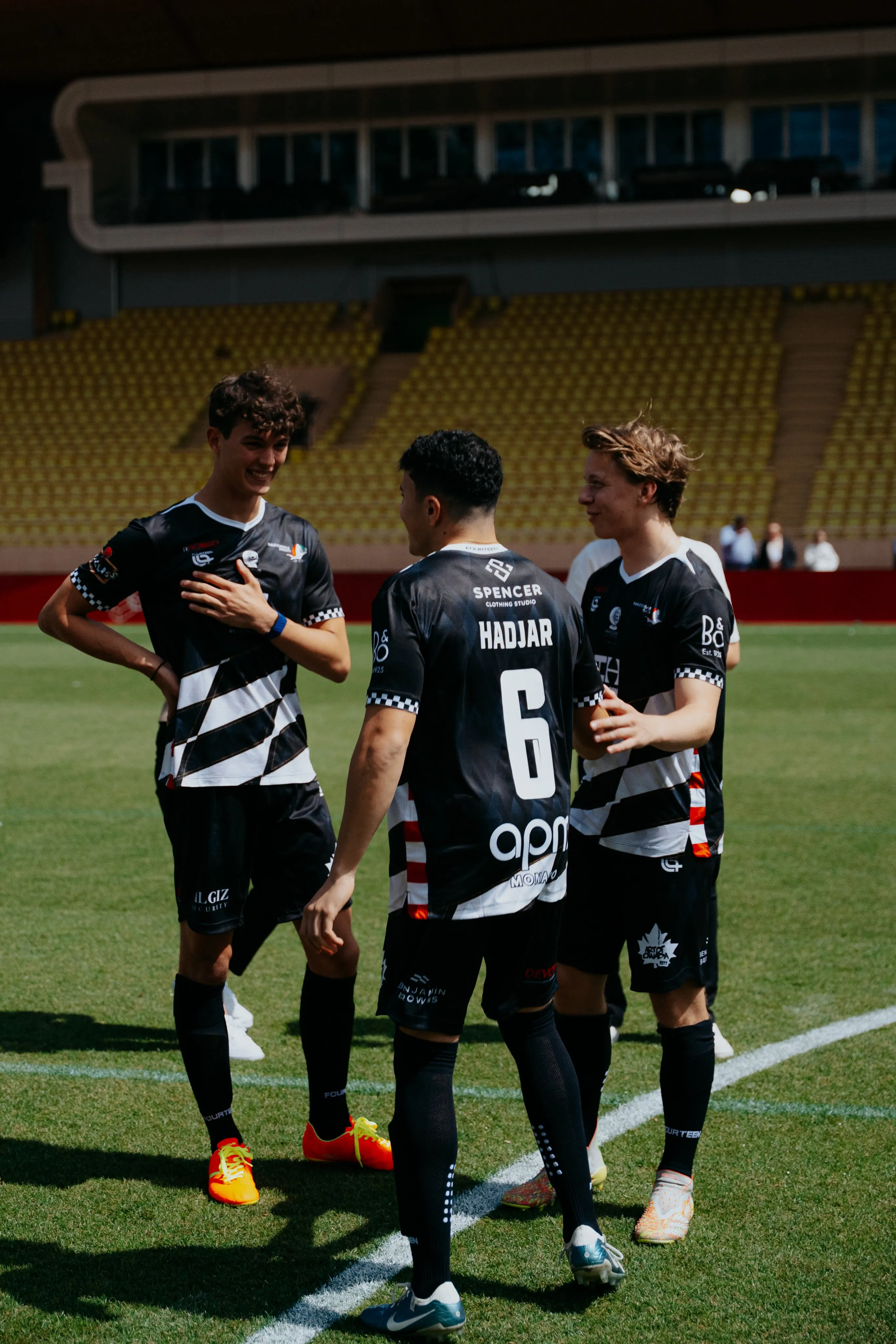 Los pilotos perdieron el partido benéfico