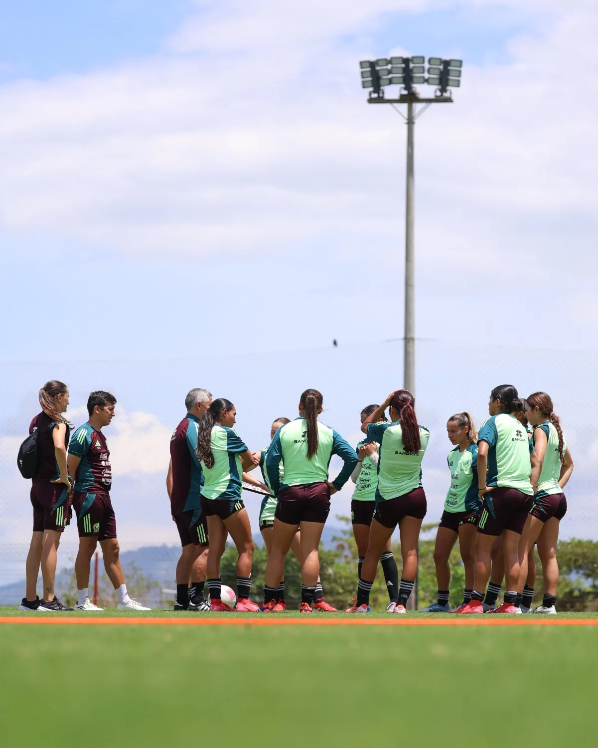 Selección completa | @Miseleccionfem