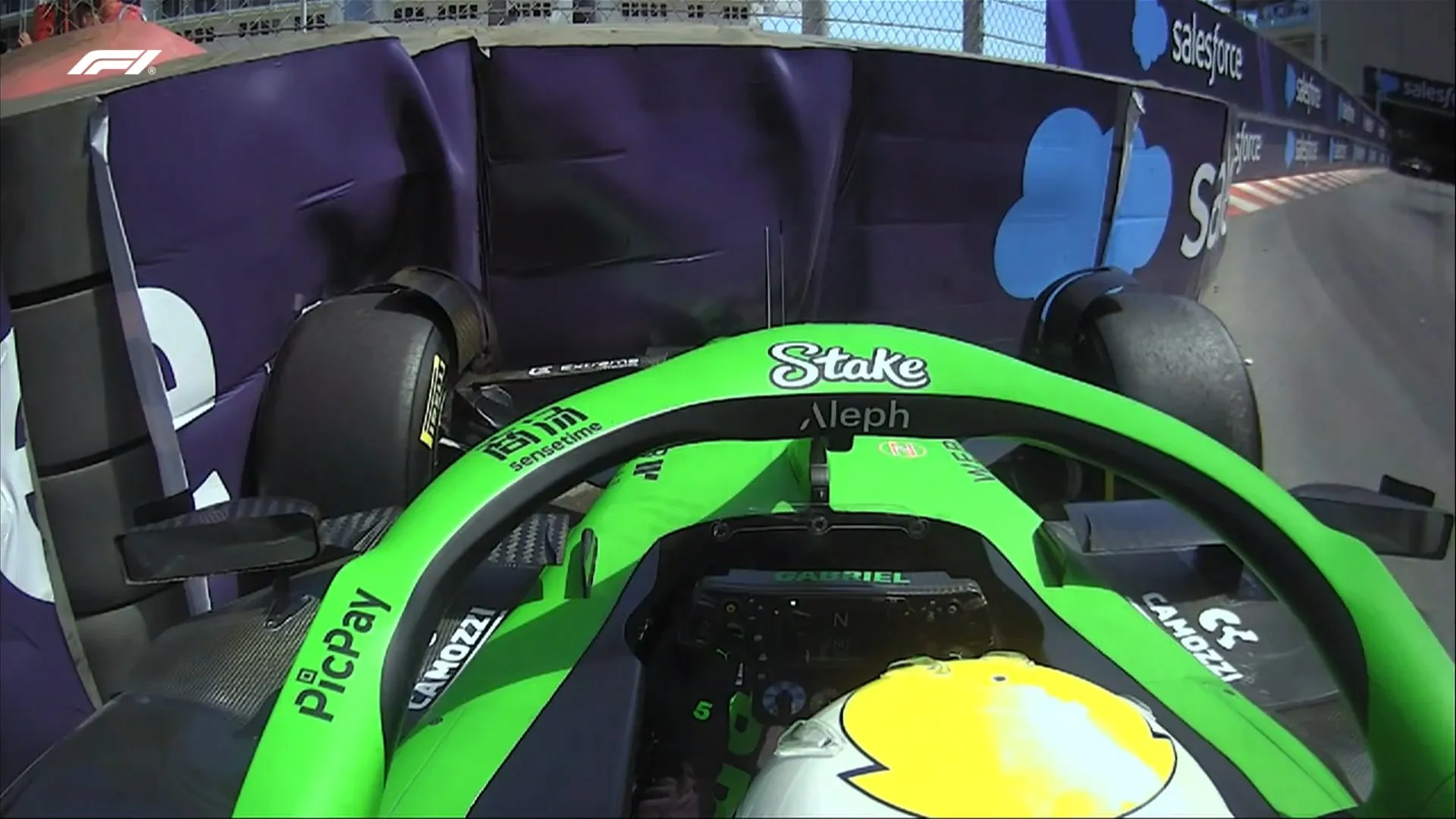 Bortoleto chocó en la primera vuelta