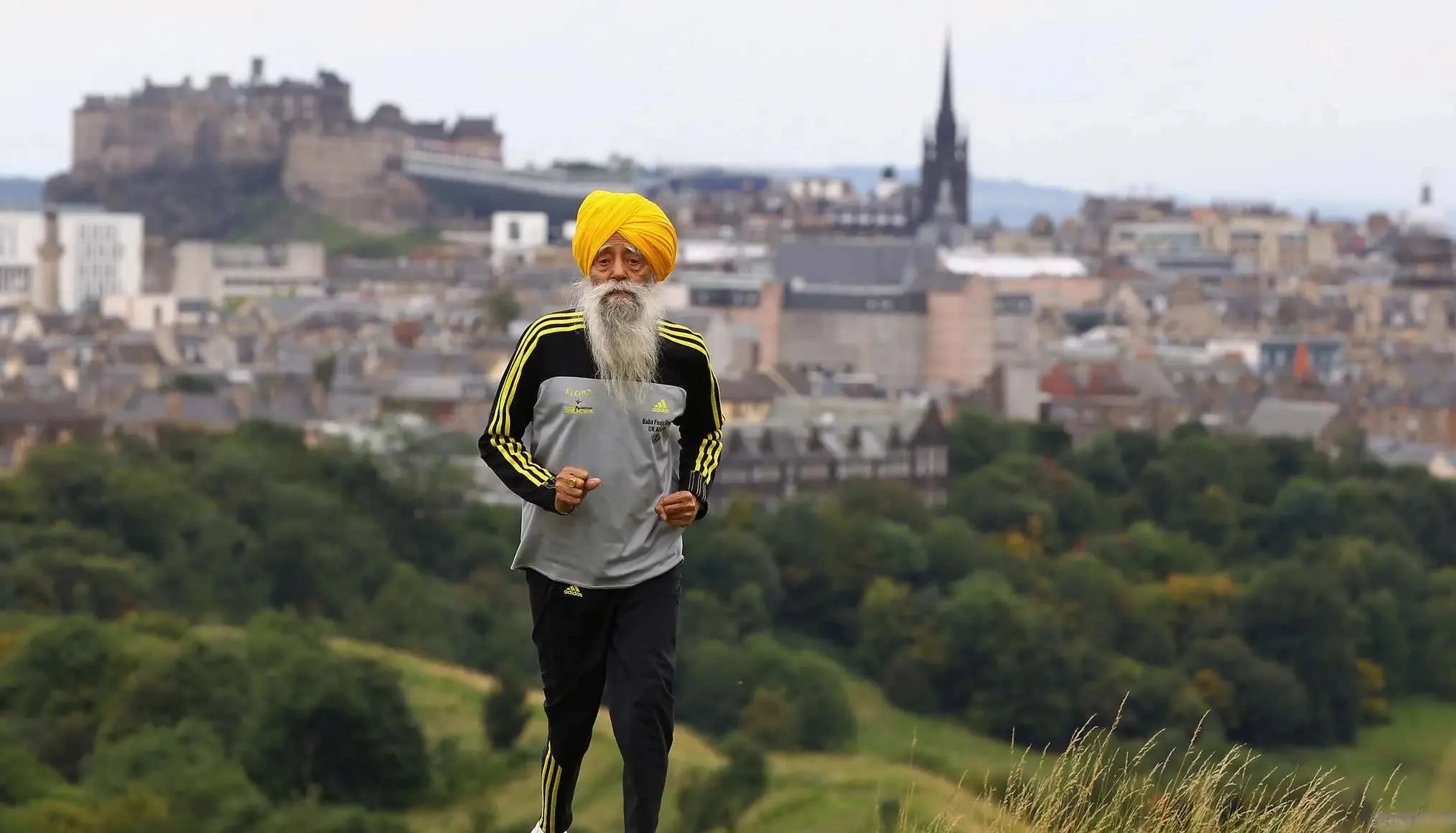 Fauja Singh deja un impacto en el ámbito de los corredores