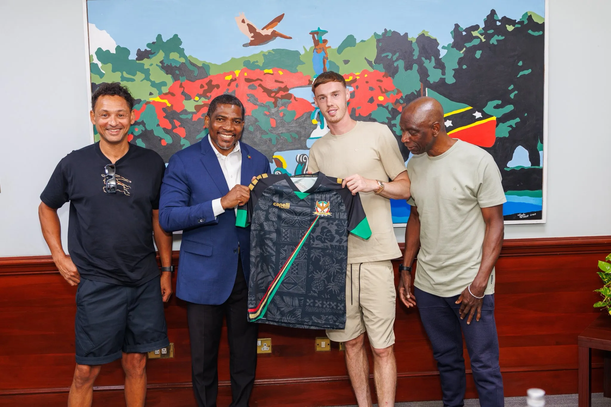 Palmer recibió una playera de San Cristóbal