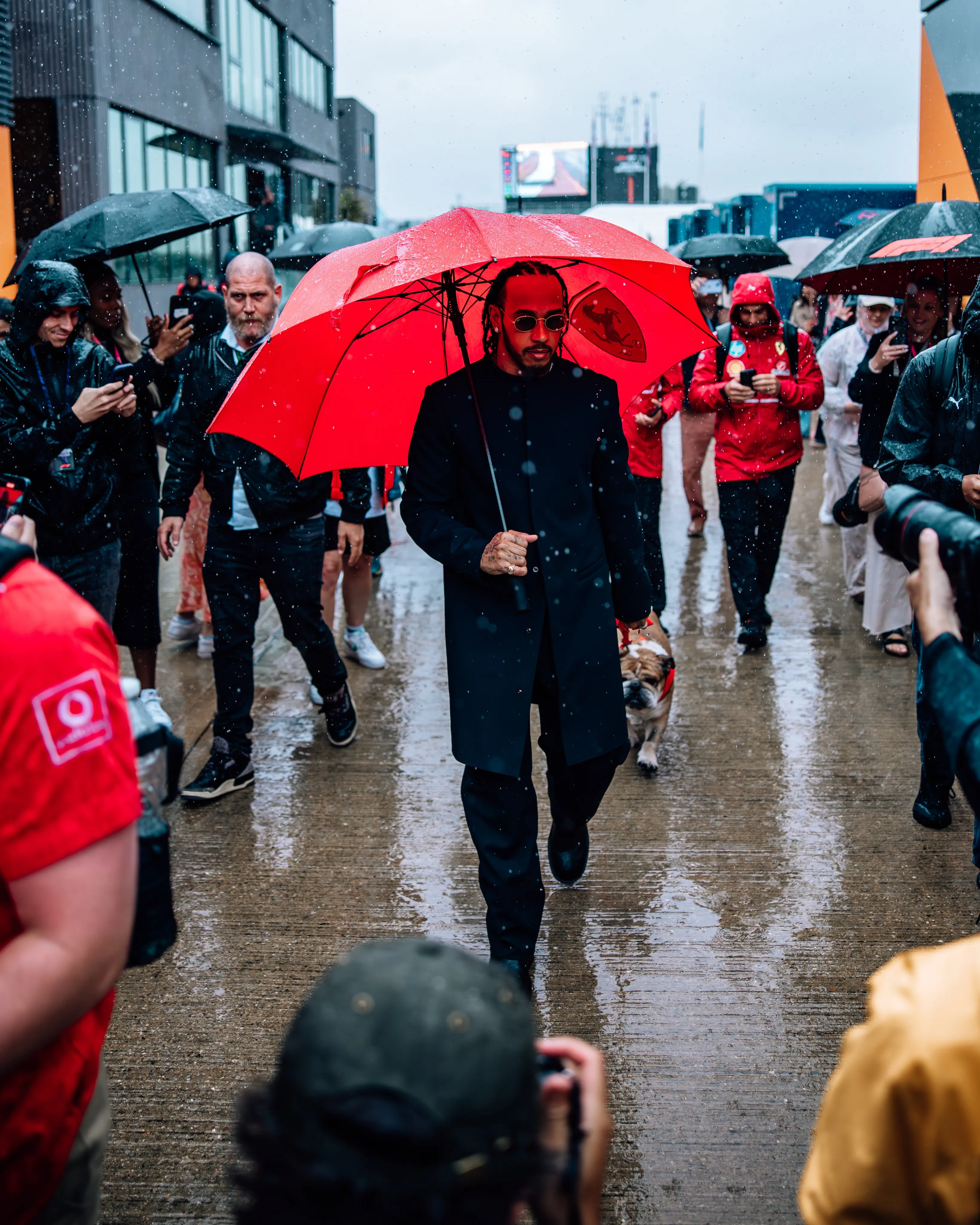 Así llegó Hamilton a la carrera de casa